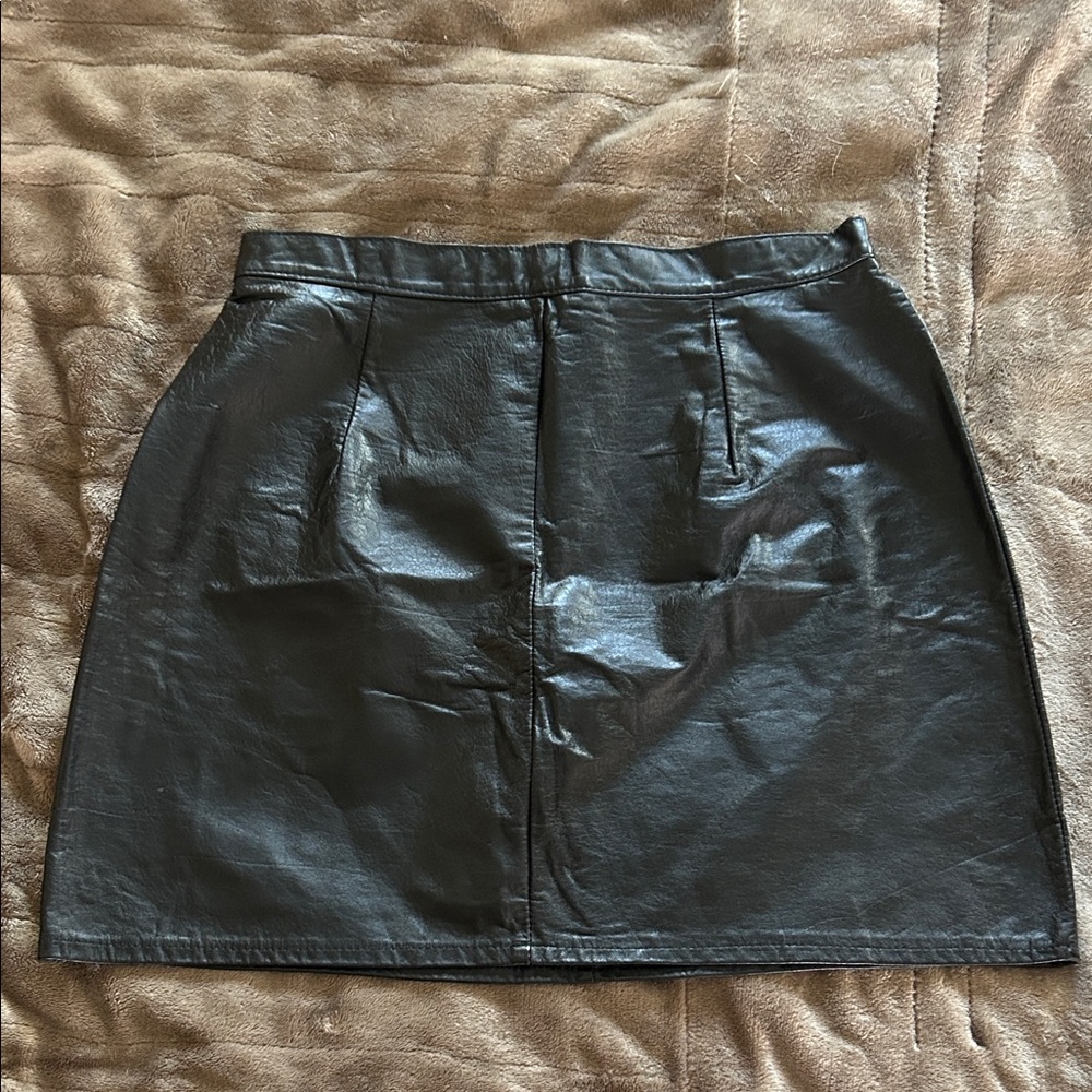 Sleek Black Genuine Leather Mini Skirt